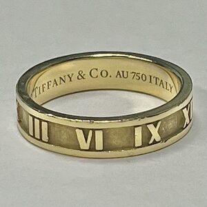 Retired Tiffany & Co. Atlas  Band - 18k Yellow Gold - sz 5.5